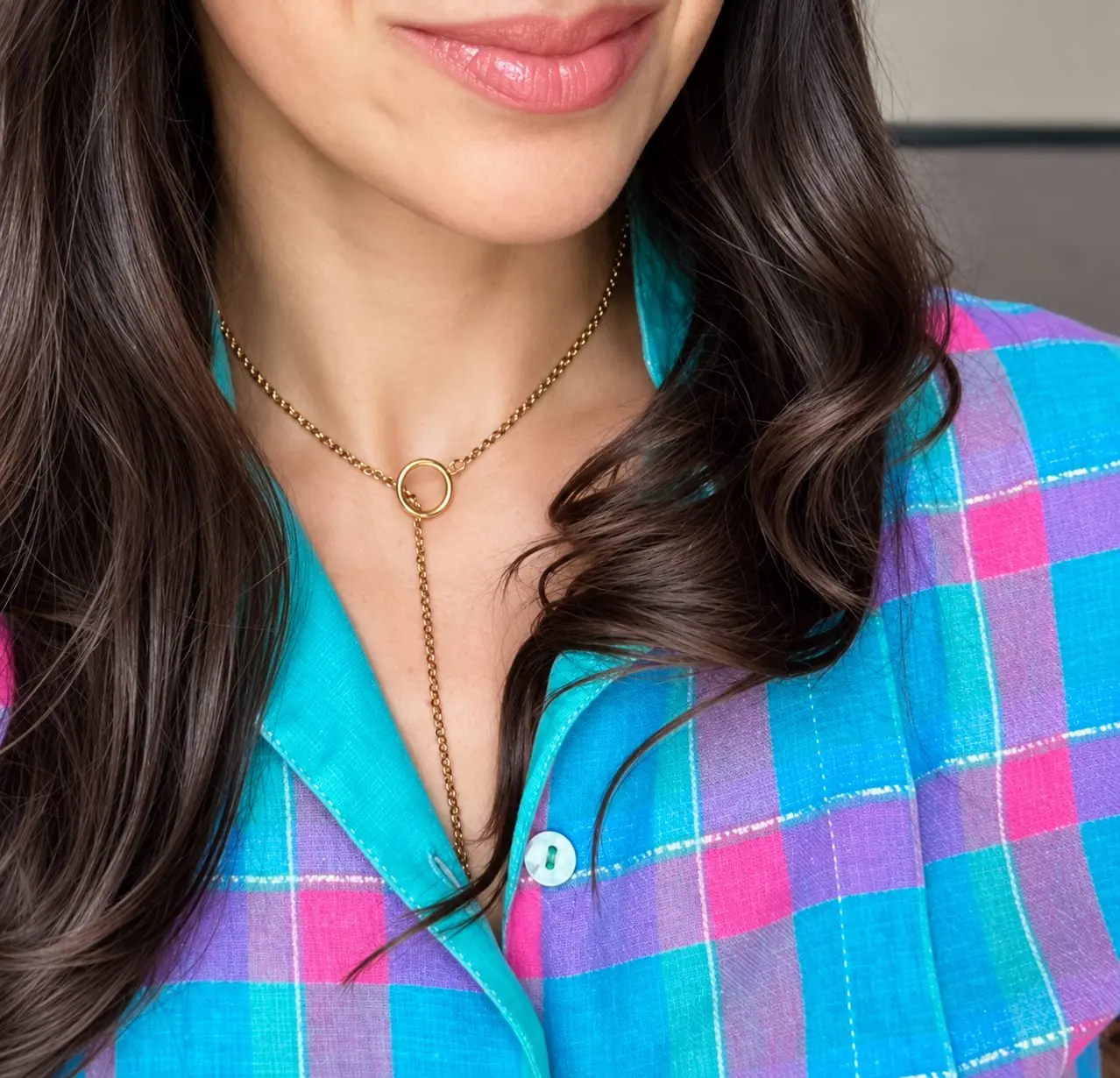 Portrait en chemise madras
